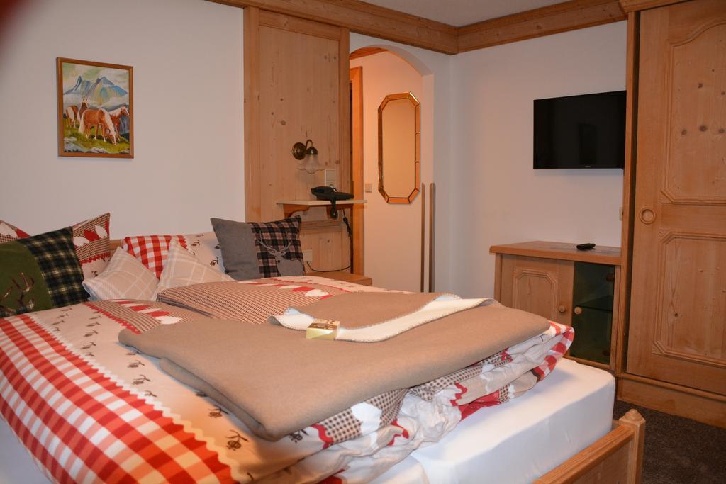 Hotel Gasthaus Schwarzenstein Ginzling Eksteriør bilde